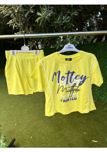 Mottey Baskılı Şortlu Takım
