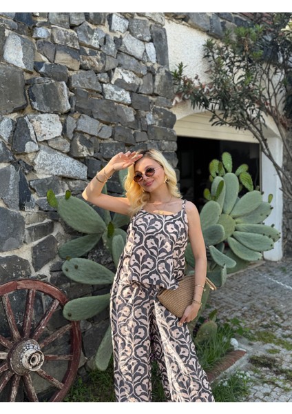 Acı Kahve Ekru Jakarlı Askılı Bluz Pantolon Takım fırsatları