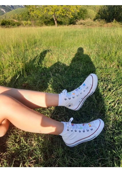 Hafif ve Esnek Uzun Boğazlı Keten Sneaker Zamansız Tasarım: Gün Boyu Süren Konfor ve Hareket Özgürlüğü