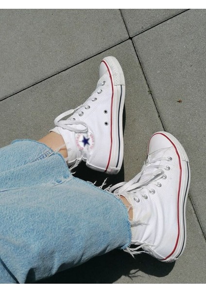 Hafif ve Esnek Uzun Boğazlı Keten Sneaker Zamansız Tasarım: Gün Boyu Süren Konfor ve Hareket Özgürlüğü