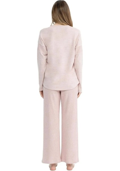 Kadın Yumoş Kumaş Yuvarlak Yaka Pijama Takımı