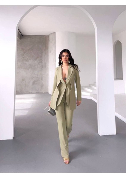 “kadın Ikili Takım - Blazer Ceket ve Yüksek Bel Pantolon Ikili Takım”