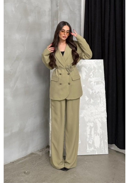 Kadın Ikili Blazer Ceket Pantolon Takım Aksesuar ve Düğme Detaylı Bol Paça modelleri