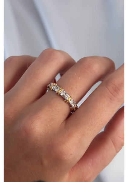 Pirinç Gümüş Renk Zirkon Taşlı Xoxo Model Ayarlamalı Yüzük - TJ-BYK3275