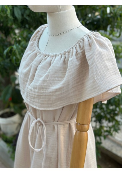 Kadın Müslin Kumaş Fırfırlı Bej Elbise fiyatları