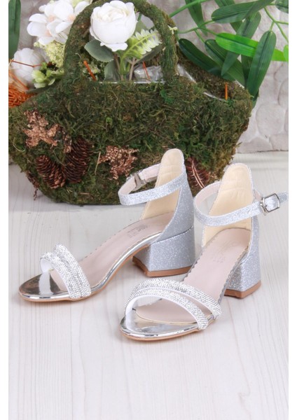 352087 Taşlı Detaylı Topuklu Kız Çocuk Abiye Ayakkabı modelleri