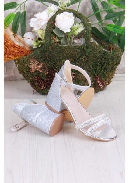 352087 Taşlı Detaylı Topuklu Kız Çocuk Abiye Ayakkabı fırsatları