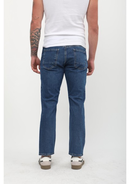 Erkek Straight Fit Normal Bel Rahat Kesim Düz Paça Koyu Mavi Jean Pantolon indirimleri