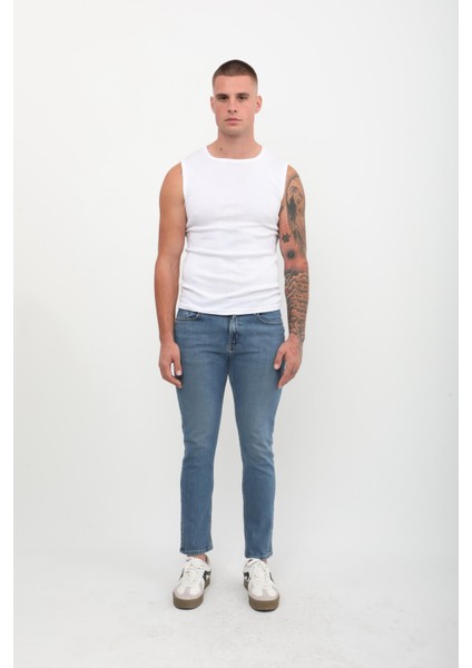 Erkek Slim Fit Normal Bel Düz Kesim Dar Paça Mavi Jean Pantolon fiyatları