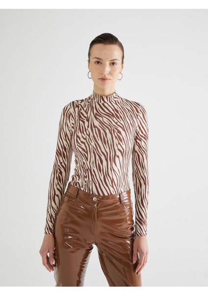 Zebra Desen Boğazlı Kahverengi Body fiyatları