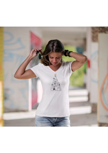 V Yaka Kadın Yılbaşı Kedili Tasarım T-Shirt