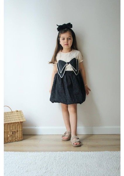 Fiyonk Detaylı Etekli kız Takımı günlük rahat okul kombini modelleri