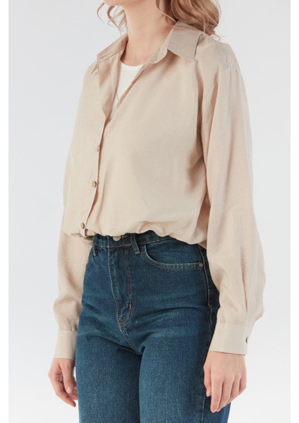 Basic Body Detaylı Kolyeli Gömlek