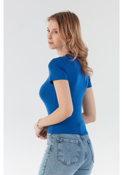 Basic Bisiklet Yaka Crop Tişört modelleri