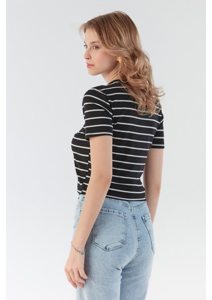 Basic Çizgili Crop Tişört modelleri