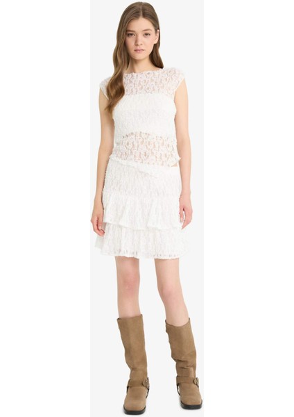 Fitted Yuvarlak Yaka Dantel Kısa Kollu Bluz F5197AX25HS fiyatları