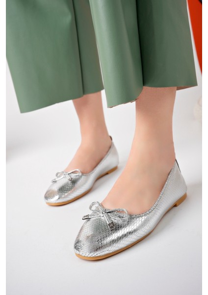 Hana Trend Fiyonklu Kadın Babet