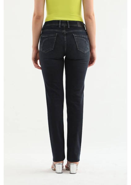 Kadın Likralı Straight Jean Pantolon Lacivert