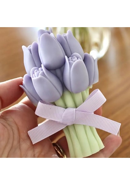 Tulivie Çiçek Buketi Mum – Zarafetin Mum Hâli