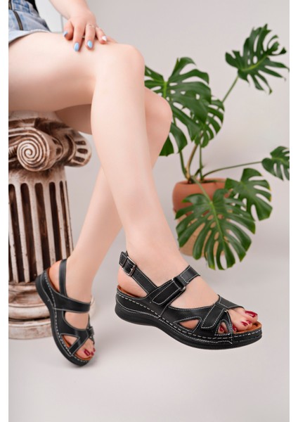 Kadın Hakiki Deri Siyah Masaj Tabanlı Comfort Sandalet