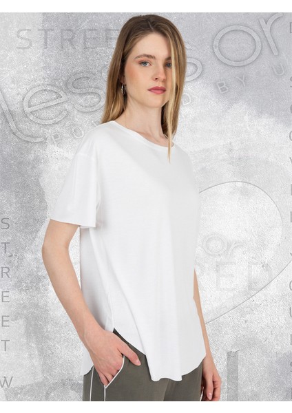 Bisiklet Yaka Beyaz Basic Tshirt