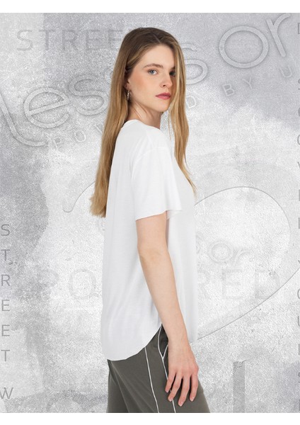 Bisiklet Yaka Beyaz Basic Tshirt