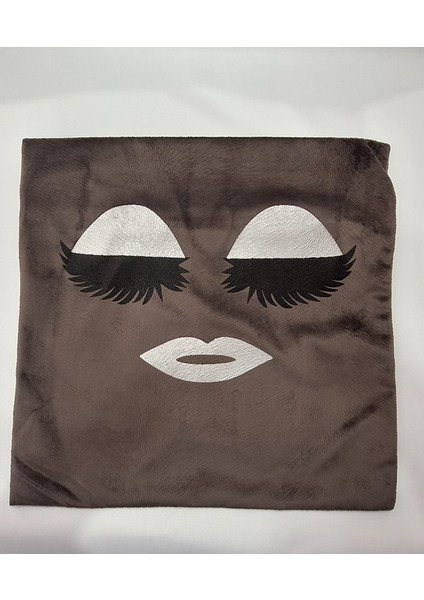 Kirpik Desenli Kırlent Kılıfı 40*40 cm