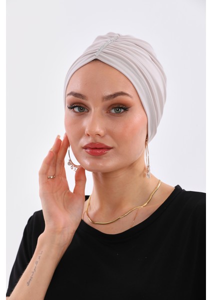 Büzgülü Taşlı Bone fırsatları