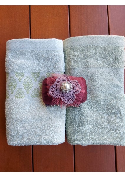 Hediyelik Küçük Havlu Set (30X50 Havlux2 + El Yapım Süs Kokulu Sabunx1) fırsatları