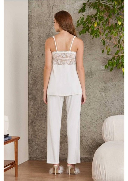 Dantelli Sabahlıklı Penye Pijama Takımı Ekru modelleri