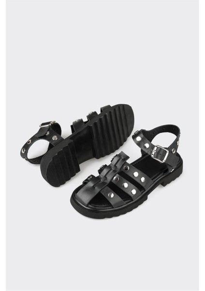 Siyah Deri Kadın Günlük Ayakkabı modelleri