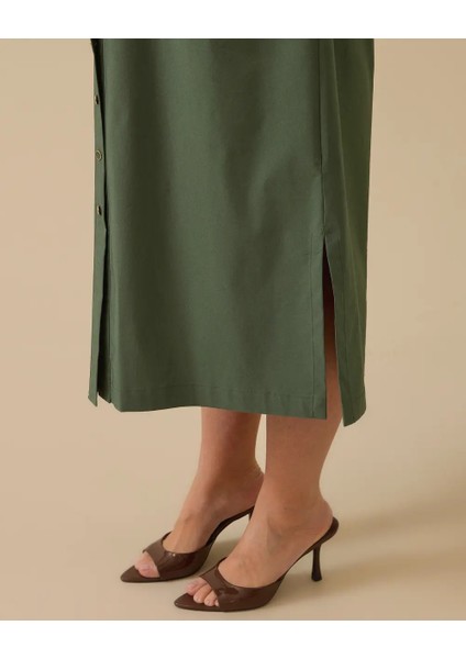 4002 Önü Boydan Düğmeli Kolu Manşetli Önü Taş Armalı Günlük Elbise #03-25# fırsatları