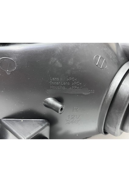 Subaru Forester Sağ Ön Far 2003-2004 SR032-B001R indirimleri