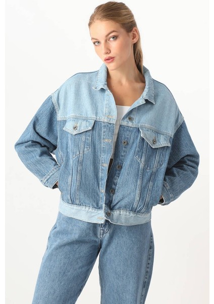 Kadın Renk Bloklu Oversize Jean Ceket Mavi modelleri