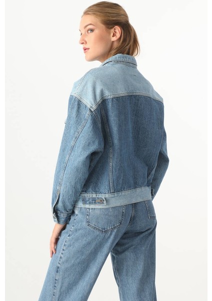 Kadın Renk Bloklu Oversize Jean Ceket Mavi