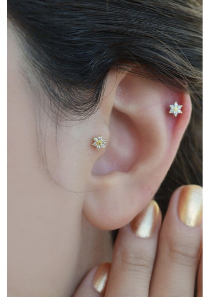 Gold Mini Çiçek Tragus Piercing Helix Kıkırdak fiyatları