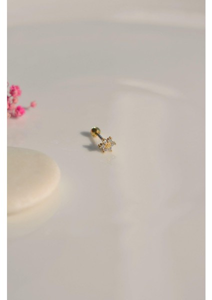 Gold Mini Çiçek Piercing Tragus Helix Kıkırdak