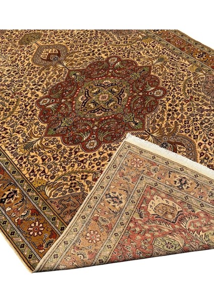 El Dokuma Sıfır Bünyan Halısı 204X295 Krem %100 Yün Halı