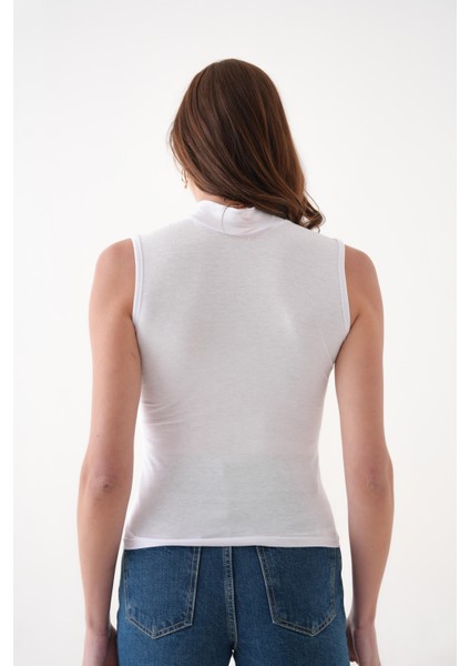 Kadın Krem Kolsuz Body / Bluz Tesettüre Uygun Q005K modelleri