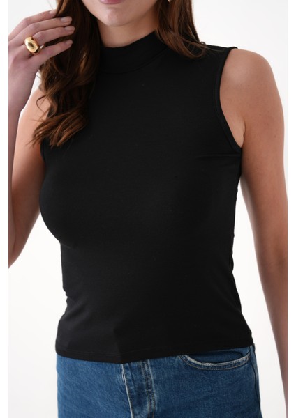Kadın Krem Kolsuz Body / Bluz Tesettüre Uygun Q005K modelleri