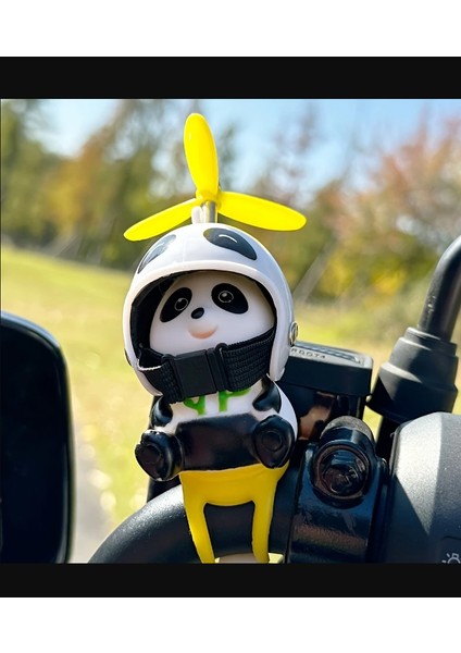 Sevimli Panda Motosiklet Kaskı Süsü, Araba Gösterge Paneli Aksesuarı, Araç Içi Dekorasyon