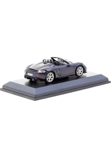 Nessiworld Tarmac Works x Minichamps 1/64 Porsche 718 Spyder Rs Viola Metallic