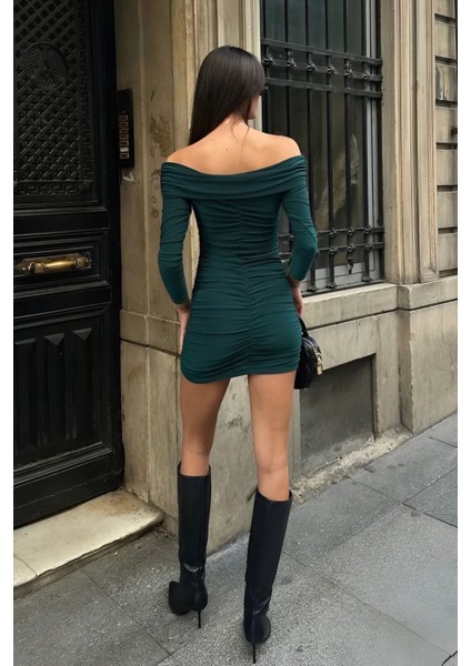 Kadın Petrol Yeşili Madonna Yaka Büzgülü Gece Günlük Likralı Şık Trend Sandy Uzun Kollu Mini Elbise fiyatları