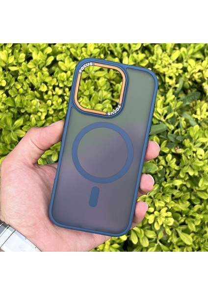 Apple iPhone 16 Pro Max Kılıf Lacivert Magsafe Kablosuz Şarj Özellikli Mat Silikon Kapak