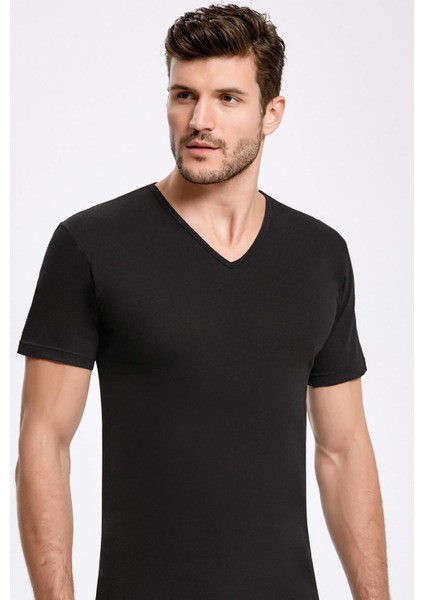 Siyah V Yaka Kollu Atlet