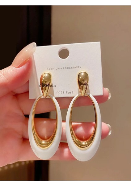 Gromer Gold Beyaz Detaylı Damla Küpe Seti fiyatları