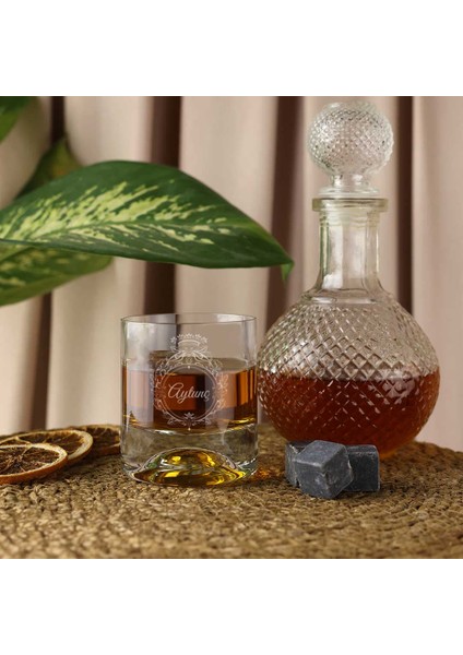 Ahşap Kutulu Vintage Tasarımlı Kişiye Özel Taşlı Viski Kadehi Seti modelleri