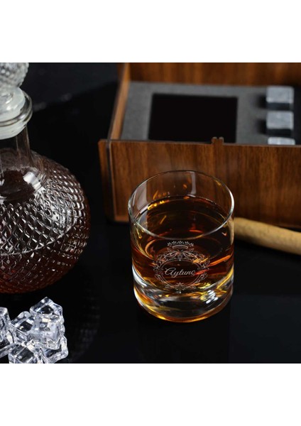 Ahşap Kutulu Vintage Tasarımlı Kişiye Özel Taşlı Viski Kadehi Seti fırsatları