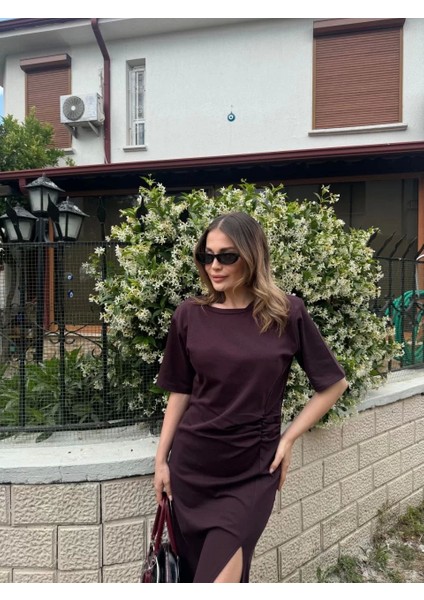 Kadın Kısa Kollu Uzun Yandan Yırtmaçlı Elbise - Kahverengi