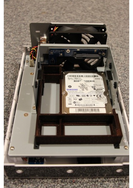 Synology Ds Disk Istasyonları Için 2,5" Adaptör (Tip C 2,5 - 3,5 Adaptöre Benzer) (Plastik Aparattır!!!) modelleri